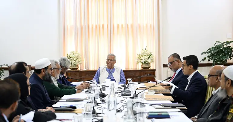 প্রধান উপদেষ্টার সভাপতিত্বে বিদ্যুৎ জ্বালানি ও খনিজ সম্পদ মন্ত্রণালয়ের সভা